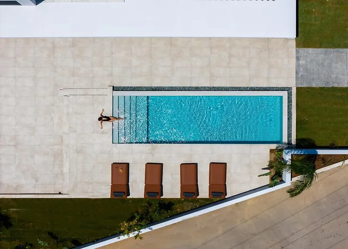Nuera Villas